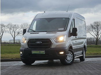 כלי רכב מסחרי עם לוח FORD Transit