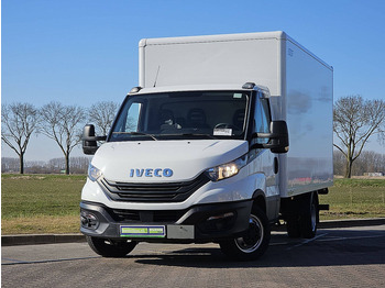 כלי רכב מסחרי עם תיבה IVECO Daily 35c16