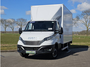 כלי רכב מסחרי עם תיבה IVECO Daily 50c18