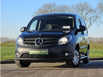 כלי רכב מסחרי עם תיבה MERCEDES-BENZ Citan 108 CDI