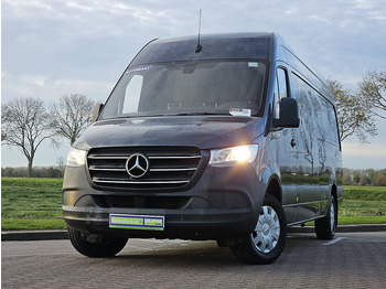 כלי רכב מסחרי עם לוח MERCEDES-BENZ Sprinter 315