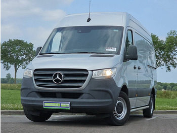 כלי רכב מסחרי עם לוח MERCEDES-BENZ Sprinter 316