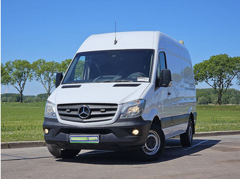 כלי רכב מסחרי עם לוח MERCEDES-BENZ Sprinter 316