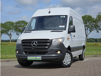 כלי רכב מסחרי עם לוח MERCEDES-BENZ Sprinter 317