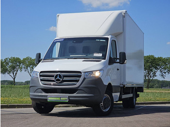 כלי רכב מסחרי עם תיבה MERCEDES-BENZ Sprinter 516