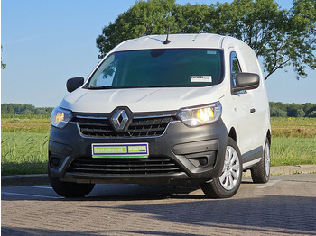 כלי רכב מסחרי עם תיבה RENAULT Express