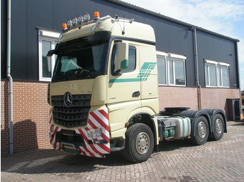 יחידת טרקטור MERCEDES-BENZ Arocs 3351