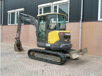 מיני מחפר Volvo ECR50D: תמונה 2