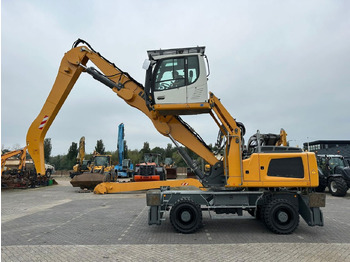 מטפל בפסולת/ תעשייתי LIEBHERR LH 30 M