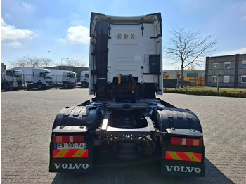יחידת טרקטור Volvo FH4-460 / VEB+ / DOUBLE TANK / FRIDGE / AUTOMATIC / EURO-6 / 2018: תמונה 4