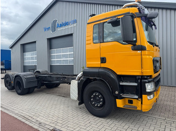 משאית עם שלדת תא MAN TGS 26.360