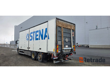 משאית תיבה Lastbil Volvo FM 440 6X2: תמונה 2 משאית תיבה Lastbil Volvo FM 440 6X2: תמונה 2