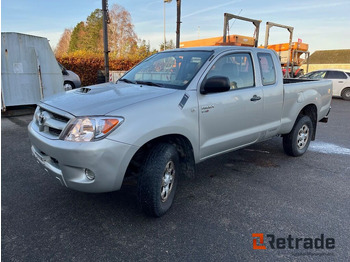 טנדר TOYOTA Hilux