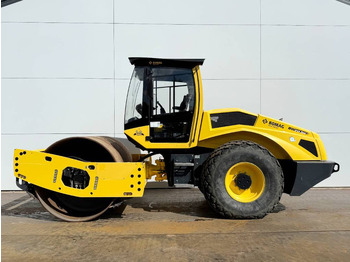 רולר BOMAG