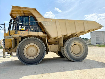 משאית סלעים/ מסיר פסולת קשיח CATERPILLAR 777