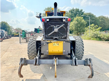 מפלסת Volvo G970 + RIPPER: תמונה 3