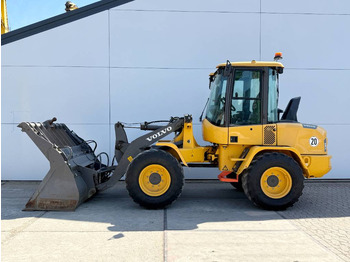 מעמיס גלגלים VOLVO L30G