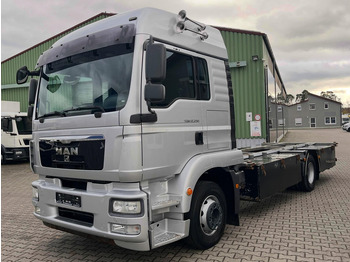 משאית עם שלדת תא MAN TGM 12.290