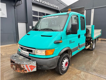 כלי רכב מסחרי במיטה שטוחה IVECO Daily