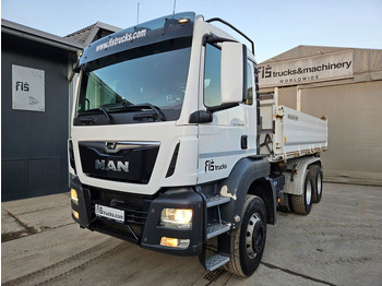 מזהיר MAN TGS 26.460