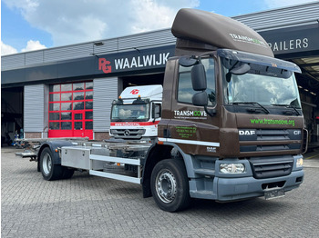 משאית עם שלדת תא DAF CF 65 220