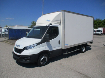 כלי רכב מסחרי עם תיבה IVECO Daily 35c16