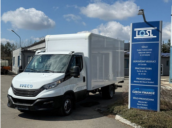כלי רכב מסחרי עם תיבה IVECO Daily 35c16