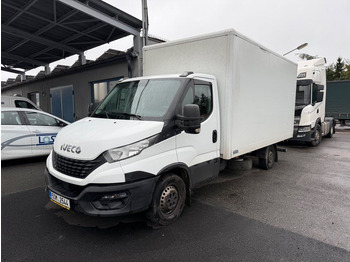 כלי רכב מסחרי עם תיבה IVECO Daily 35s16