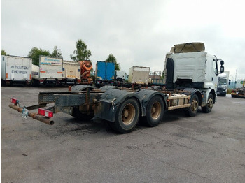 משאית עם שלדת תא Renault Premium Lander: תמונה 3