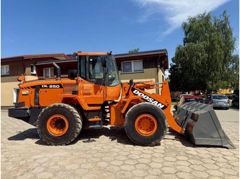 מעמיס גלגלים DOOSAN DL250