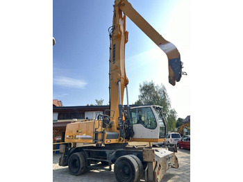 מטפל בפסולת/ תעשייתי LIEBHERR