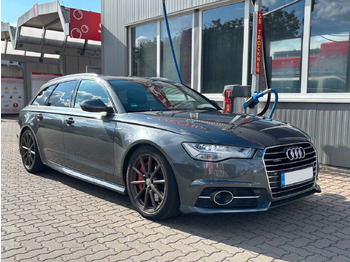 מכונית AUDI