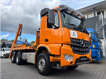 מזהיר MERCEDES-BENZ Arocs 2648