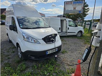 כלי רכב מסחרי קטן NISSAN e-NV200