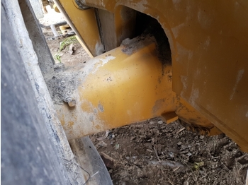 סרן אחורי CATERPILLAR