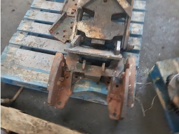 מצמד מהיר עבור טרקטור חקלאי Deutz Dxbis110, Dx110, 140, 145 Dx Pick Up Hitch Parts 0000: תמונה 5