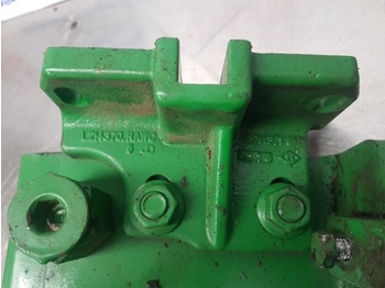 חלקי בלמים עבור טרקטור חקלאי John Deere 6145r, 6r, 6m, Trailer Brake Bracket L215299, L214371, L214074: תמונה 3 חלקי בלמים עבור טרקטור חקלאי John Deere 6145r, 6r, 6m, Trailer Brake Bracket L215299, L214371, L214074: תמונה 3
