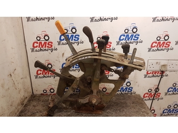 תא ופנים הרכב MASSEY FERGUSON