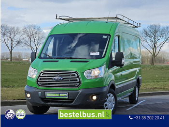 כלי רכב מסחרי עם לוח FORD Transit