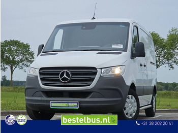 כלי רכב מסחרי עם לוח MERCEDES-BENZ Sprinter 311