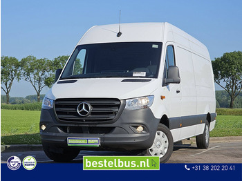 כלי רכב מסחרי עם לוח MERCEDES-BENZ Sprinter 317