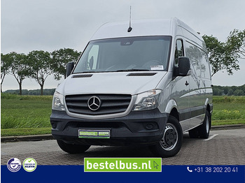 כלי רכב מסחרי עם לוח MERCEDES-BENZ Sprinter 516
