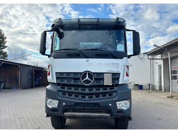 מזהיר Mercedes-Benz Arocs 4145 AK 8x6 | Wywrotka trójstronna Schmitz Mulde | Klima | Kamera |: תמונה 5 מזהיר Mercedes-Benz Arocs 4145 AK 8x6 | Wywrotka trójstronna Schmitz Mulde | Klima | Kamera |: תמונה 5