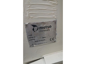 מגרסת התנגשות Metso NP1110 Impactor: תמונה 4