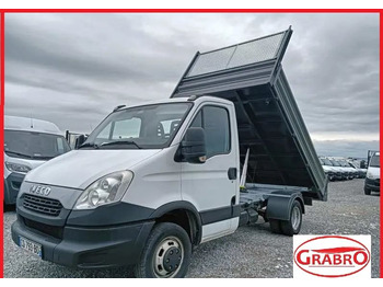 כלי רכב מסחרי מזהיר IVECO Daily 35C15