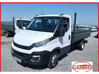 כלי רכב מסחרי מזהיר IVECO Daily 35c12