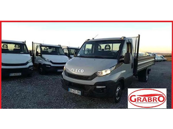 כלי רכב מסחרי מזהיר IVECO Daily 35C15