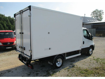כלי רכב מסחרי לקירור Iveco Daily 35C13 chłodnia Mroźnia na bliźniaku 35-130 Thermo King agregat: תמונה 4