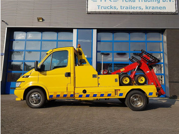 משאית גרירה IVECO Daily