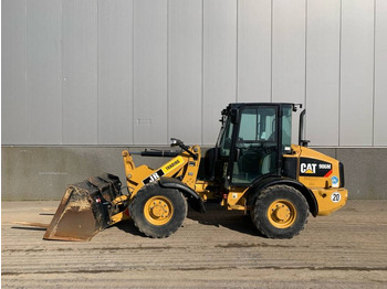 מעמיס גלגלים CATERPILLAR 906